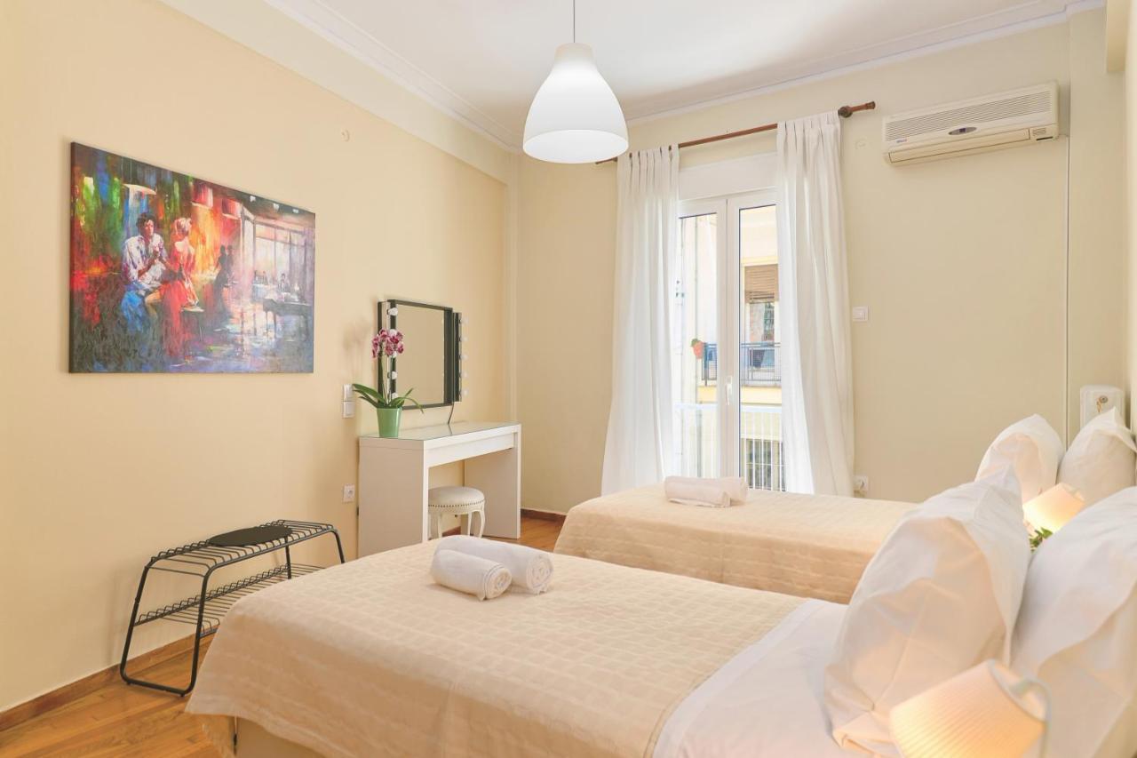Venias Two-Bedroom Apartment Kallimarmaro And Zappeio Area Atenas Exterior foto